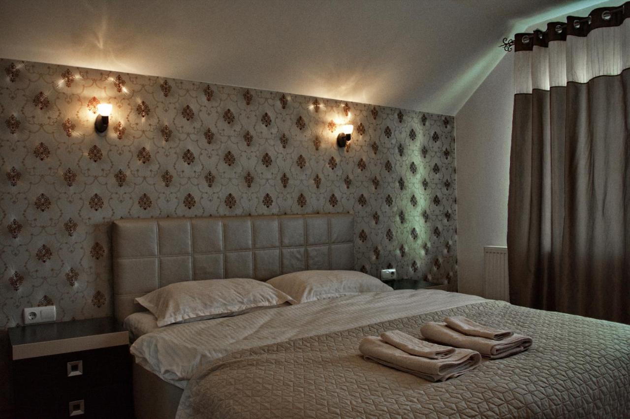 Villa Casa Ade Ocna Şugatag Esterno foto