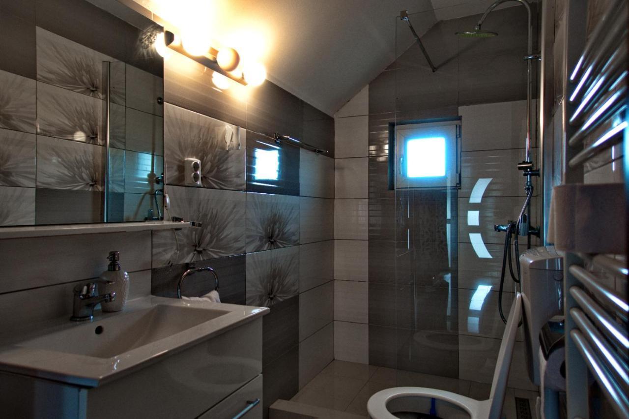 Villa Casa Ade Ocna Şugatag Esterno foto